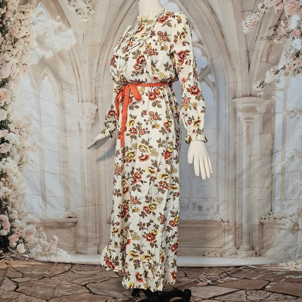 Vintage 1970s Nightgown Pajamas Maxi Orange Floral Lace Trim Cottagecore